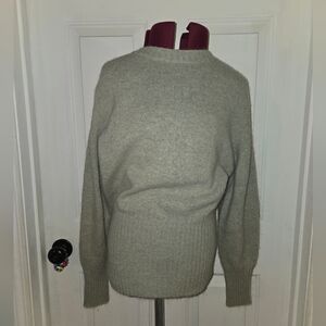 Liz Claiborne Angora/Lambs Wool Light Green Sweater